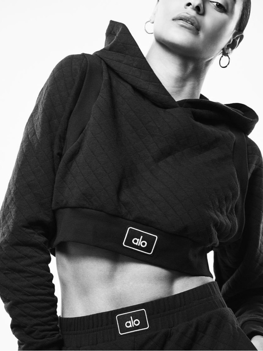 Alo Women’s Black Cropped Hoodie sz M - Picture 3 of 5